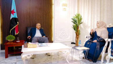صورة الرئيس الزُبيدي يؤكد على الدور المهم لهيئة مكافحة الفساد في الحفاظ على المال العام
