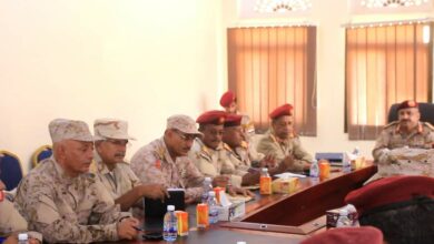 صورة اللواء التميمي يعقد اجتماع للقيادات العسكرية والأمنية بقيادة المنطقة العسكرية الثانية