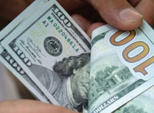 صورة سعر الدولار في عدن وحضرموت اليوم الجمعة 4 – 8 – 2023