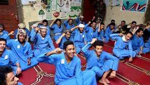 صورة الحوثي يستخدم المخدرات لانتزاع اعترافات السجناء
