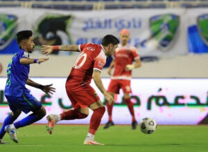 صورة ثلاثية تيو تمنح الفتح الفوز على الوحدة في الدوري السعودي