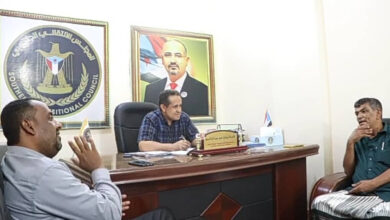 صورة رئيس تنفيذية انتقالي لحج يلتقي مدير عام مصلحة الأحوال المدنية بالمحافظة