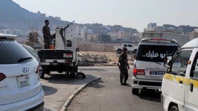 صورة قوات الحزام الأمني قطاع كريتر تنفذ حملة أمنية كبرى لمنع التجول بالسلاح والمركبات بدون لوحات