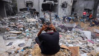 صورة الأمم المتحدة تعلن سقوط عدد كبير من القتلى في قصف على مقر لها بغزة