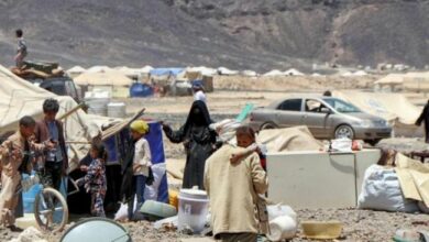 صورة الإنتهاكات الحوثية تجبر أكثر من 9300 أسرة يمنية على النزوح منذُ مطلع العام الجاري