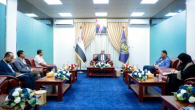 صورة رئيس الجمعية الوطنية يؤكد على اهتمام قيادة المجلس الانتقالي بمحافظة سقطرى