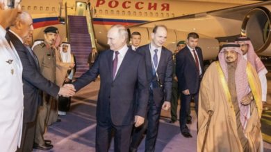 صورة الرئيس الروسي فلاديمير بوتين يصل الرياض في ثاني محطات جولته الخليجية