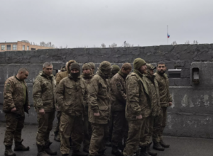 صورة الدفاع الروسية: استسلام أكثر من 40 مقاتلا أوكرانيا خلال أسبوع
