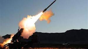 صورة مصادر: الصاروخ الحوثي الذي استهدف السفينة «إم تي ستريندا» انطلق من سجن الحديدة