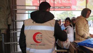 صورة 609 آلاف مستفيد من مساعدات الهلال الأحمر الإماراتي لغزة في أسبوع