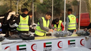 صورة الهلال الأحمر الإماراتي يكمل استعداداته لإرسال كسوة الشتاء إلى قطاع غزة