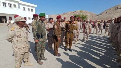 صورة قائد المنطقة الثانية يواصل زياراته الميدانية إلى لواء الشرطة العسكرية