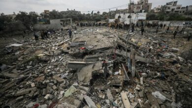 صورة ارتفاع حصيلة القصف الإسرائيلي على غزة إلى 32 ألفا و142 قتيلا