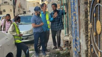 صورة مدير مديرية صيرة ينفي اختلاط مياه الشرب بمياه الصرف الصحي في حي القطيع