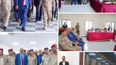 صورة الرئيس الزُبيدي يتفقد سير العملية التعليمية في الأكاديمية العسكرية العُليا