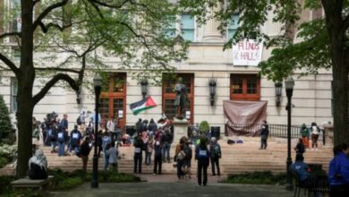 صورة البيت الأبيض يندد بسيطرة متظاهرين مؤيديون للفلسطينيين على مبنى جامعة كولومبيا